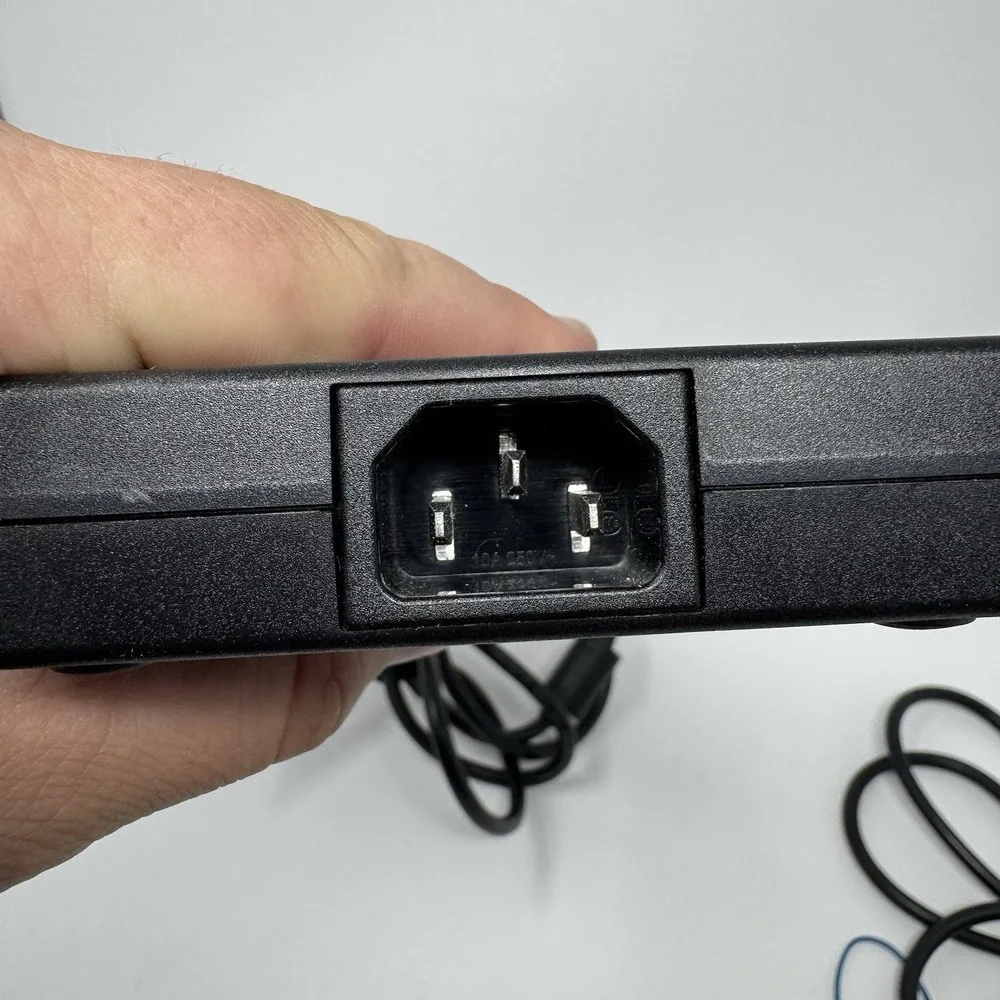 Genuine Original HP 19.5V 10.3A 200W 677764-002 Power Supply Adapter HSTNN-CA24